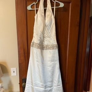 David’s Bridal size 2 wedding dress. Never worn